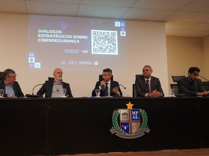 Ministério Público de Alagoas promove encontro para discutir estratégias em cibersegurança