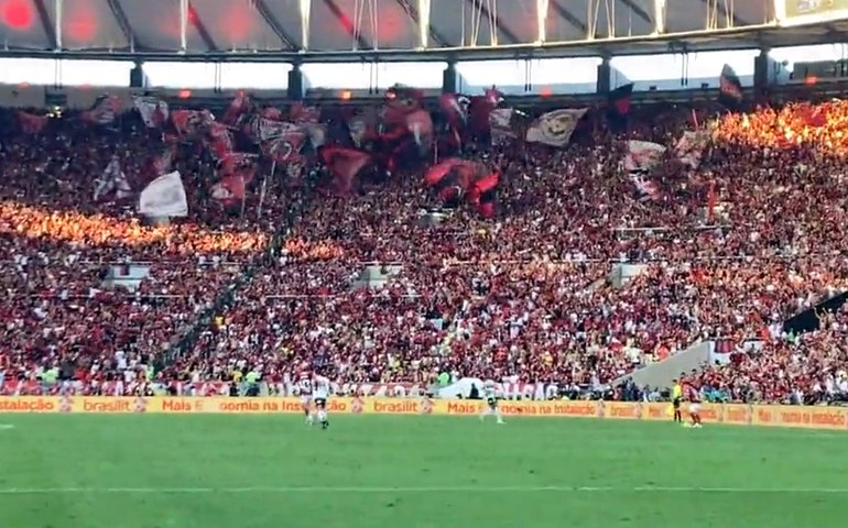 Flamengo e São Paulo tem maior renda da história do futebol brasileiro; torcida vaia anúncio