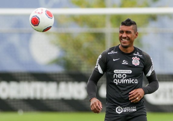 Paulinho é relacionado e pode fazer restreia no Corinthians contra a Ferroviária