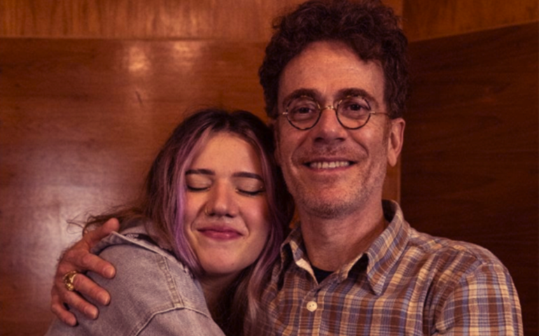 Warner relança álbum de Nando Reis com novidades