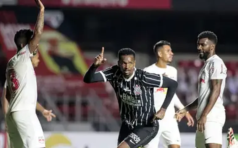 Reintegrado ao Amazonas, Jô minimiza prisão antes de jogo: 'Foi um ajuste de pensão'