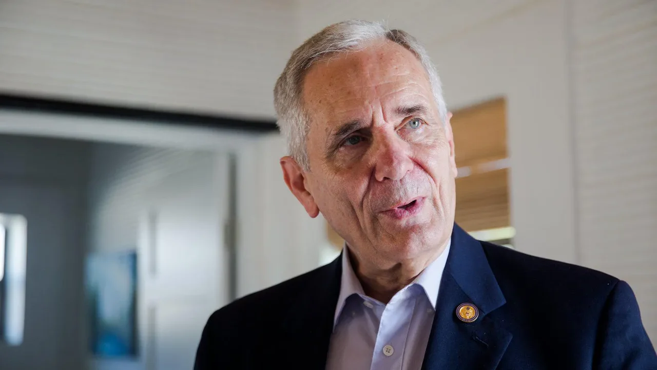 EUA: deputado se torna primeiro parlamentar democrata a pedir que Biden desista da reeleição