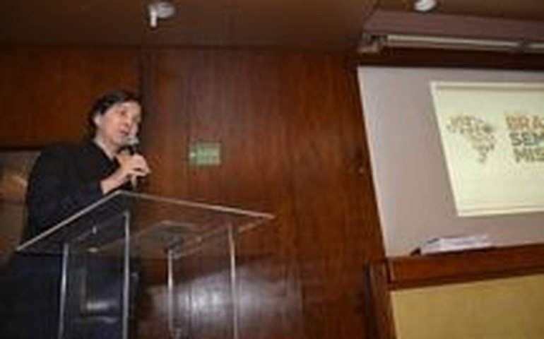 Tereza Campello defende mais crédito para ampliar Brasil sem Miséria