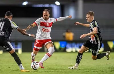 CRB perde de virada no Rei Pelé e entra no Z4 da Série B