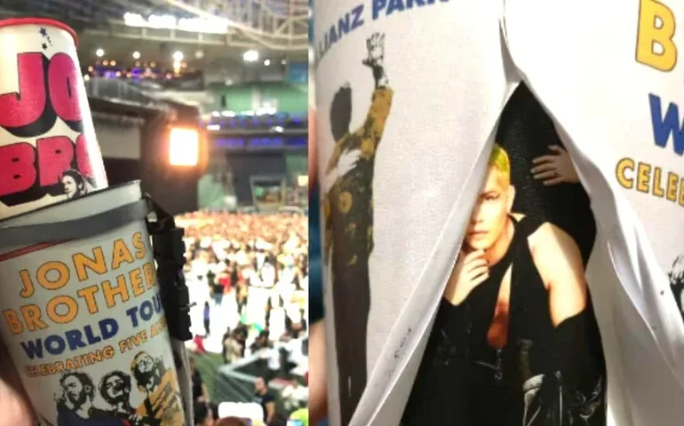 'Chá revelação' dos Jonas Brothers? Fãs descobrem farsa em copos vendidos na porta do show