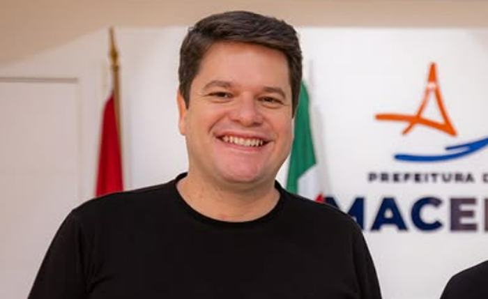 Na Grande Maceió, Davi Davino Filho lidera com 20,2%