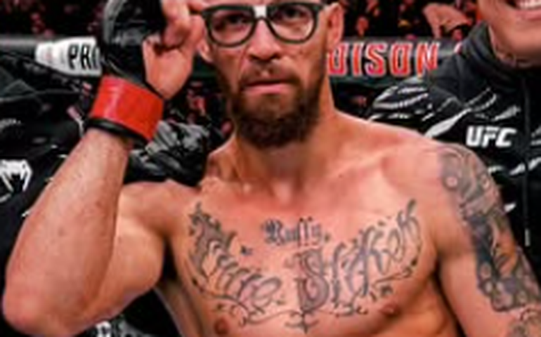 Brasileiro Maurício Ruffy consegue nocaute brutal e prêmio de performance da noite no UFC