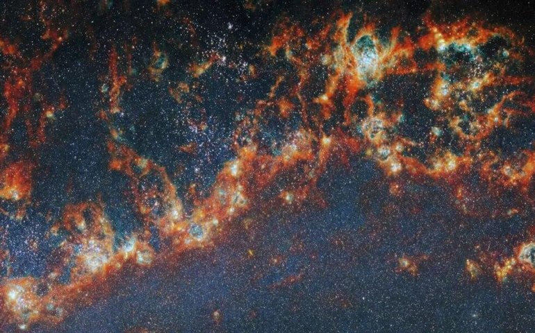 Webb e Hubble expõem berçários estelares ocultos e pistas sobre evolução galáctica