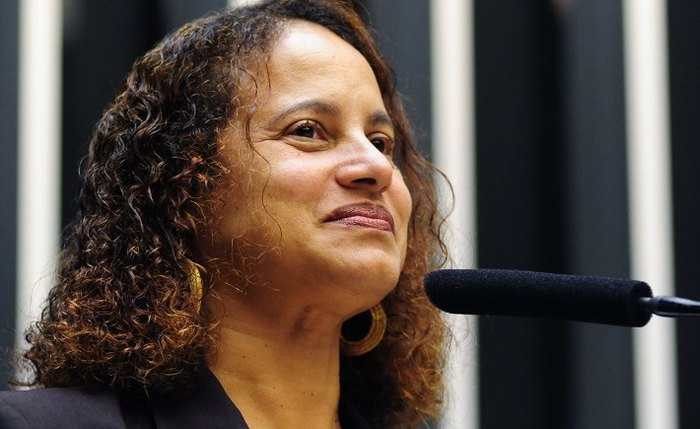Luciana Santos, presidente nacional do partido e vice-governadora de Pernambuco