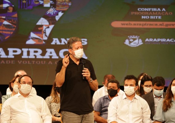 Em Alagoas, Arthur Lira defende urgência na aprovação do Auxílio Brasil