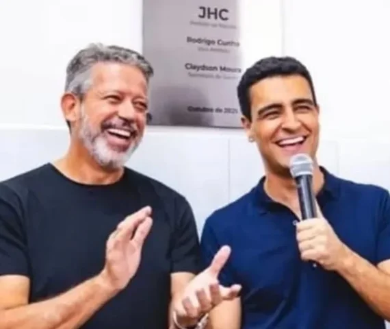 Arthur Lira evita comentar investigação que cita envolvimento de JHC no caso Master