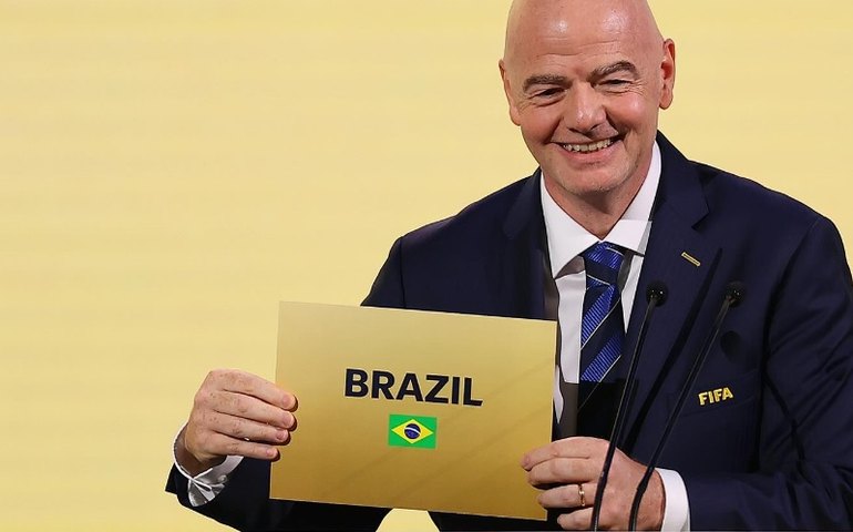 ‘Emoção muito grande quando saiu o nomezinho no envelope’, diz Valesca Araújo, executiva da campanha do Brasil à sede do Mundial feminino