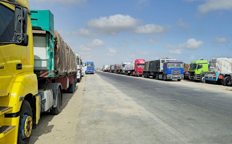 Israel autoriza entrada em Gaza de 100 caminhões de ajuda da ONU