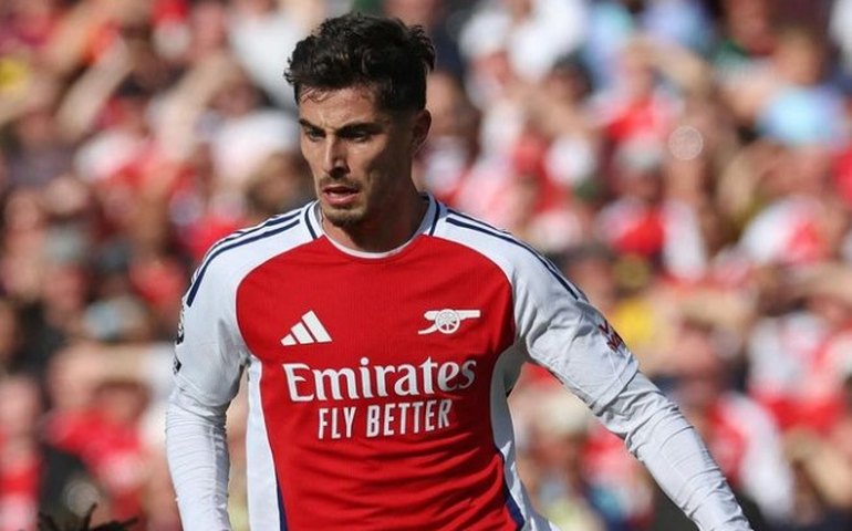 Arsenal mantém invencibilidade e derrota Leicester no Inglês; Chelsea vence com show de Palmer