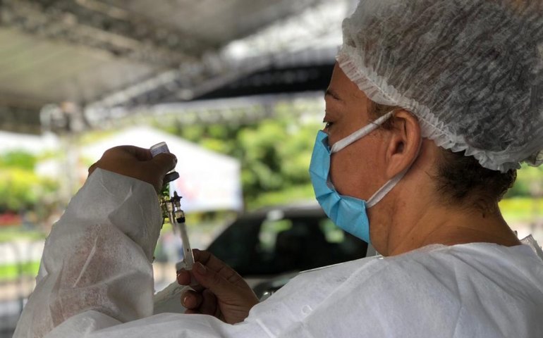 Com mais de 99% das doses aplicadas, Maceió vacina apenas 2a dose nesta segunda (7)