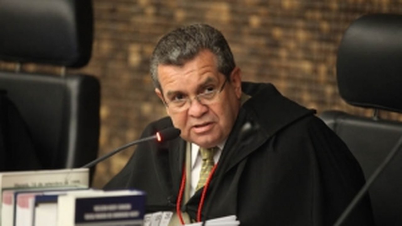 TJ suspende julgamento de denúncia contra prefeito de Rio Largo