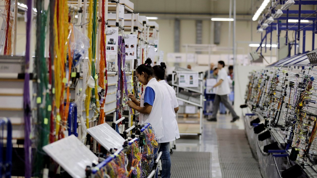 Faturamento da indústria cai 3,5% em agosto, informa CNI