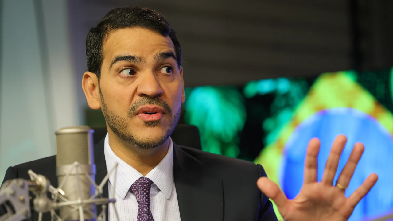 Indicado por Lula para a vaga de Barroso, Messias pode ficar até 30 anos no STF