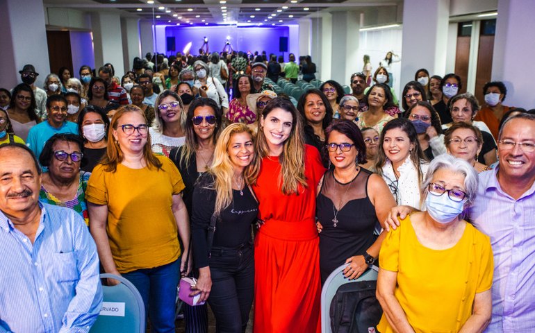 Primeira-dama, Marina Candia, recebe &#8216;coração&#8217; da Economia Solidária em cerimônia de apadrinhamento