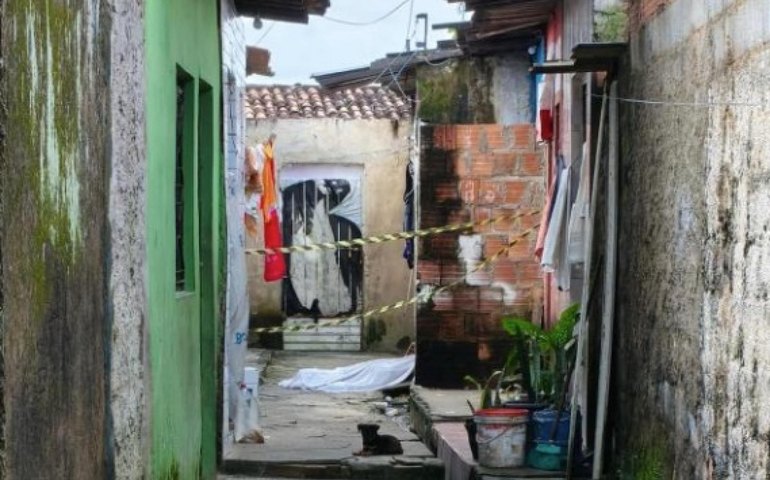 Polícia Civil investiga assassinato de jovem no Clima Bom; suspeitos fugiram após o crime