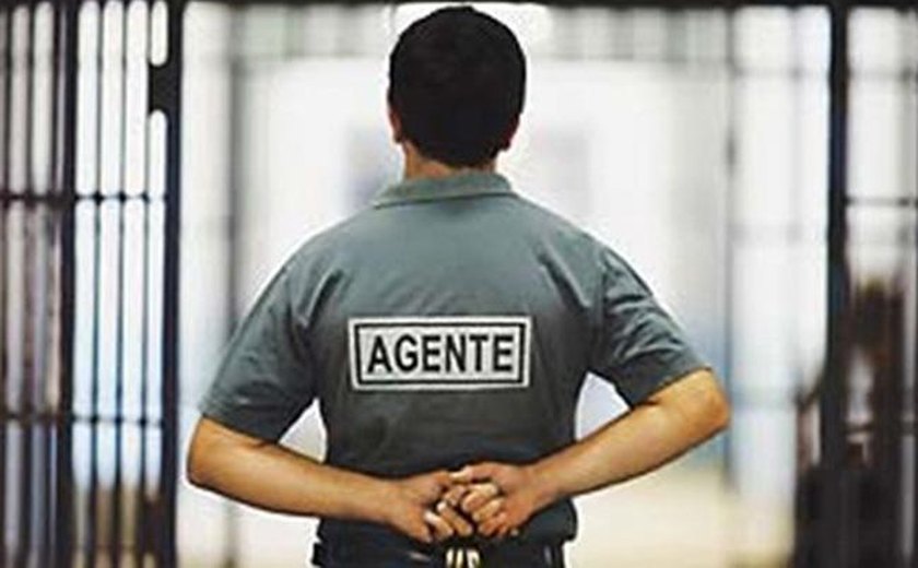 Agentes cobram melhores condições de trabalho e ameaçam greve