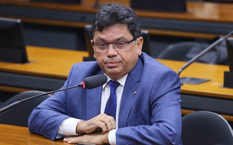 Caso de importunação sexual contra deputado é arquivado na Câmara