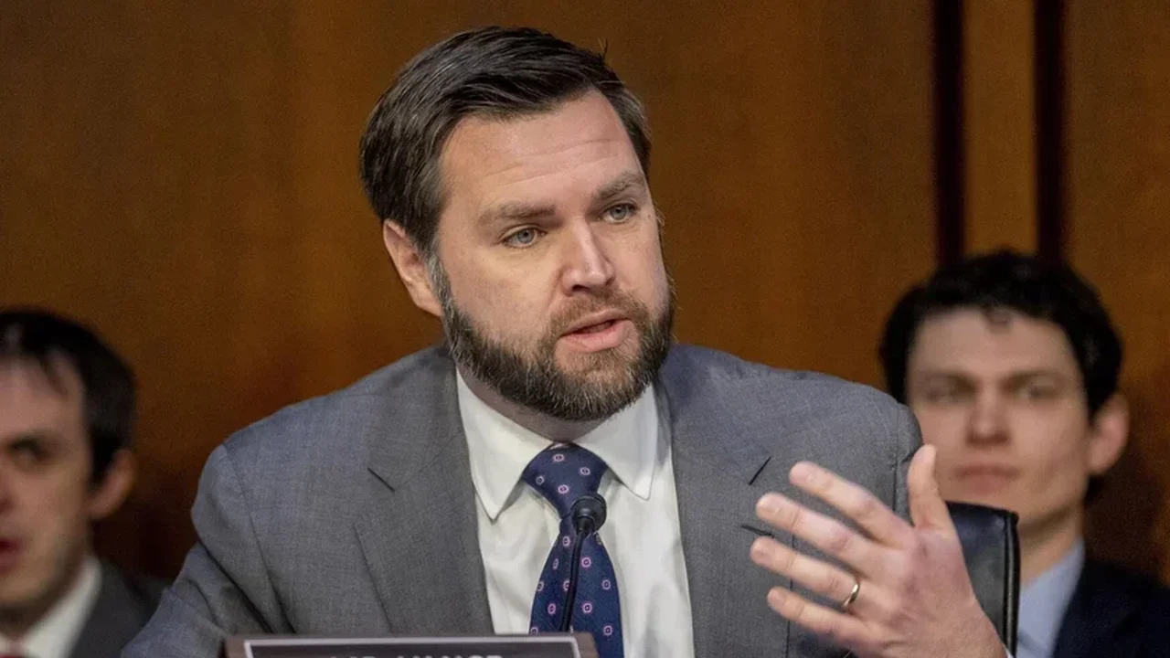 JD Vance diz crer que está 'à beira da paz' na Europa, como nunca se esteve há anos