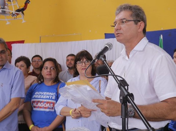 Renan Filho assina ordem de serviço para construir Cisp de Pão de Açúcar