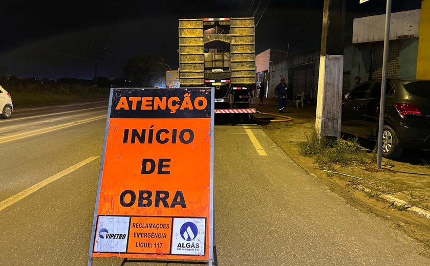 ALGÁS realiza obras noturnas em parte da Avenida Menino Marcelo, em Maceió