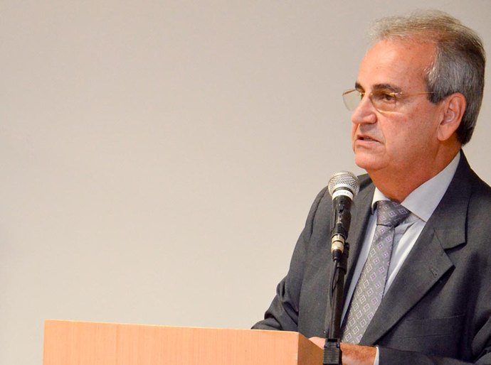 Prefeita Célia é homenageada com Troféu do Cinquentenário do Rotary