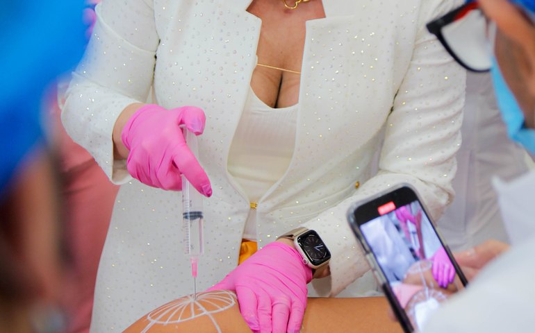 Remodelação glútea: procedimento exige cuidados