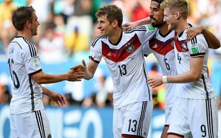 50% das empresas alemãs relatam adiamento de investimentos, diz instituto Ifo