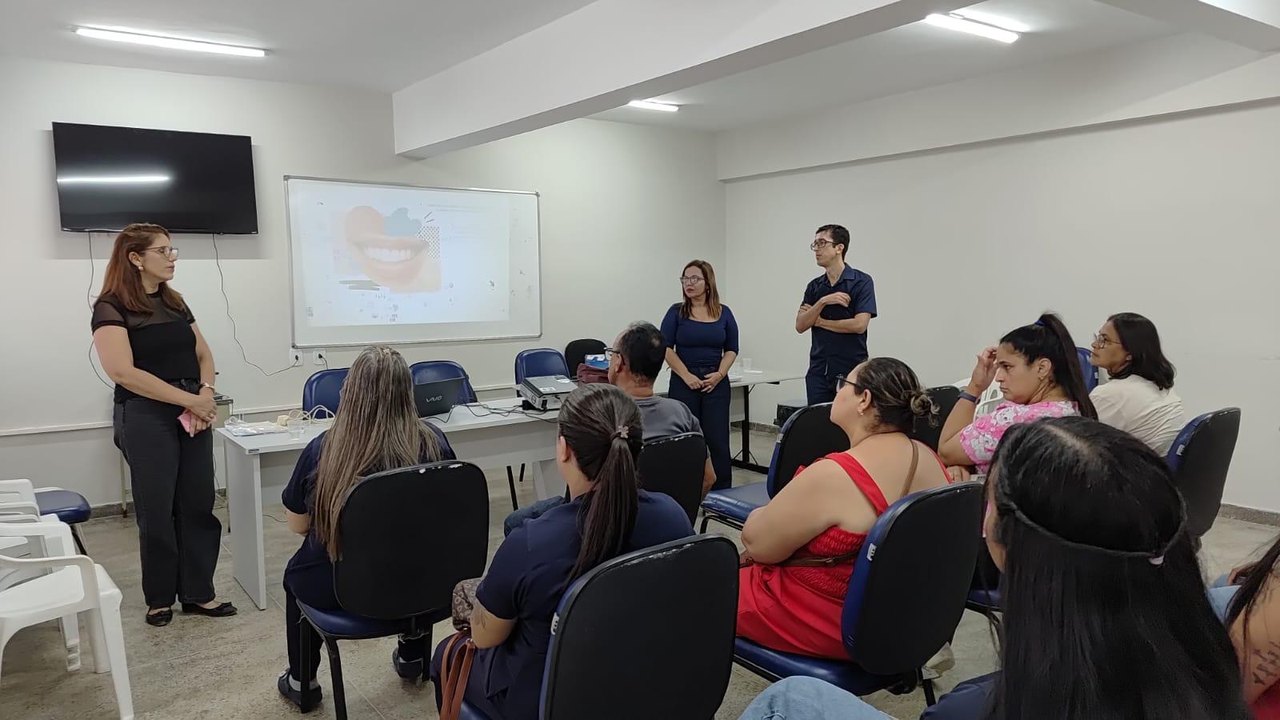 Saúde promove capacitação sobre o bem-estar bucal na terceira idade