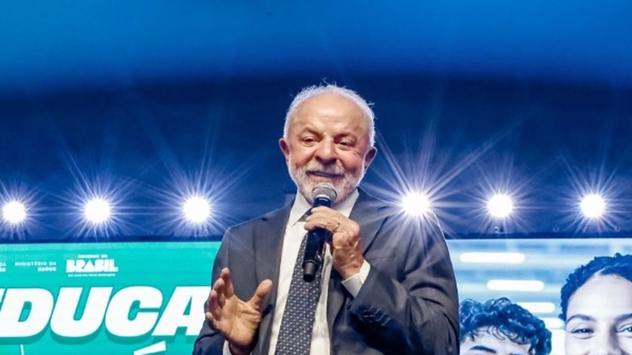 Lula começa a destravar palanques em disputa por aliados e grava vídeos com pré-candidatos