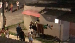 Jovem é morto a tiros e outro fica ferido dentro de casa em Aracaju