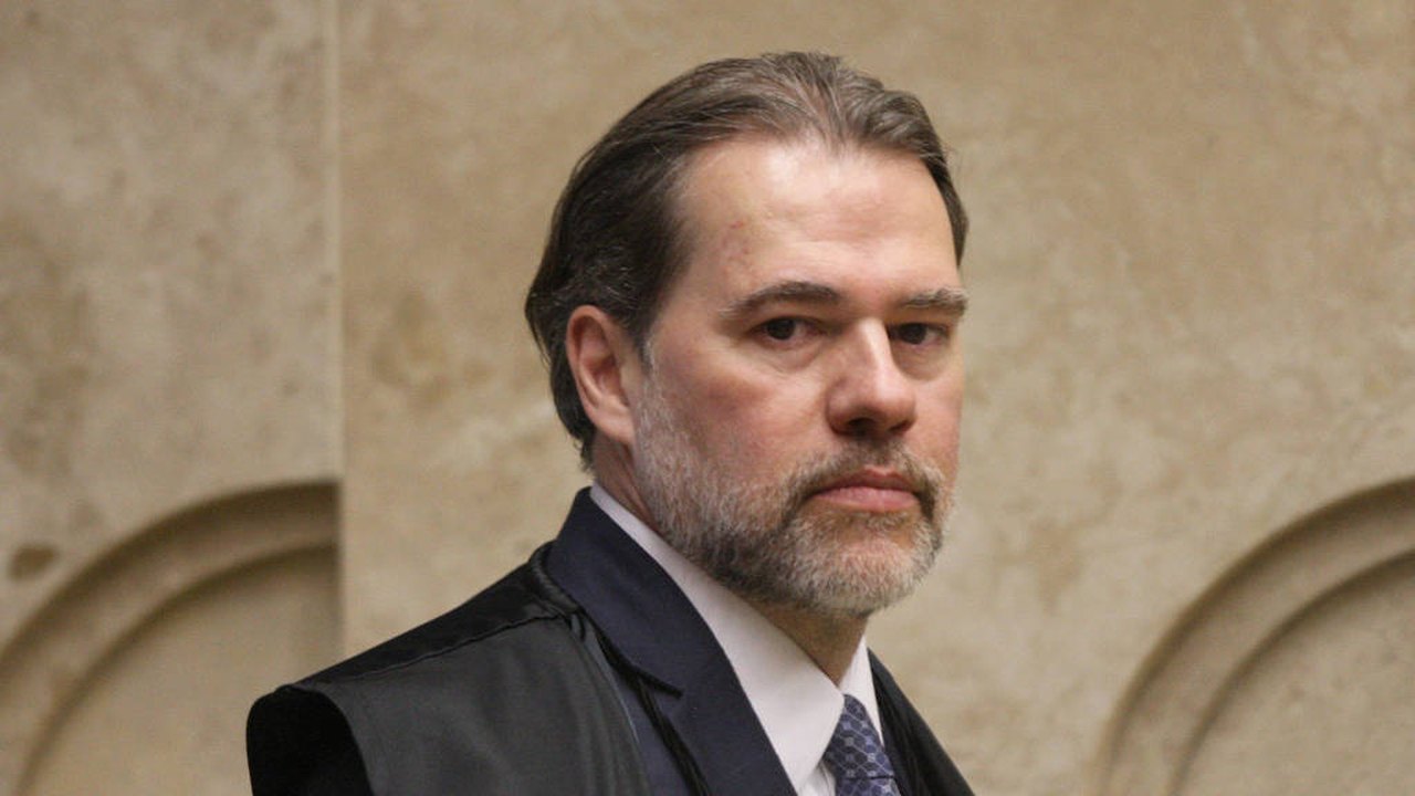 Toffoli muda voto e empata julgamento sobre coisa julgada