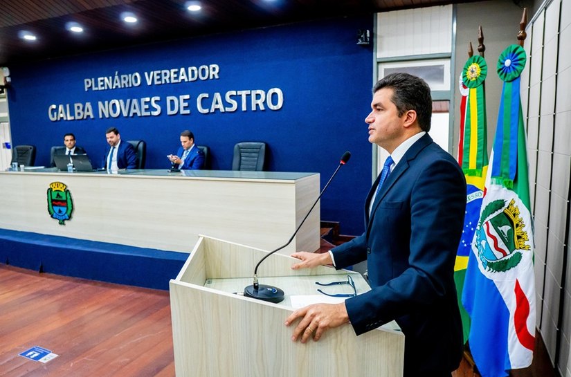 Rui Palmeira denuncia desperdício de dinheiro público pela Prefeitura de Maceió