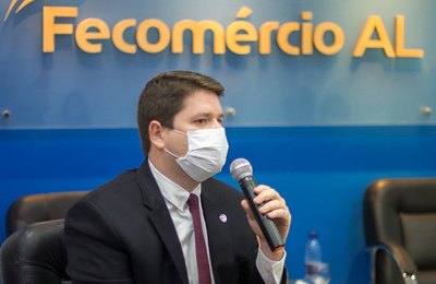 Davi Filho defende menos burocracia e mais olhar social para o comércio