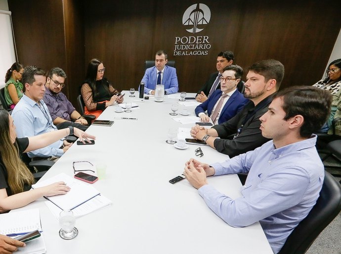TJAL discute implantação de novos sistemas de gestão processual