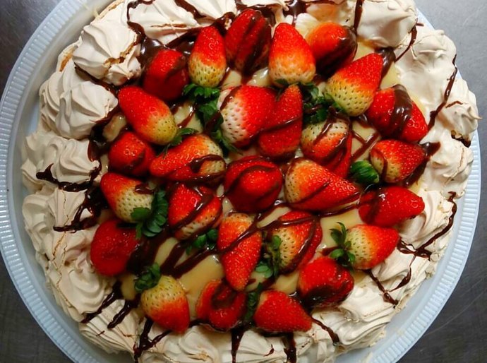 Chef Tatiana Brasil lança Coleção 2016 de Doces com clássicos da confeitaria