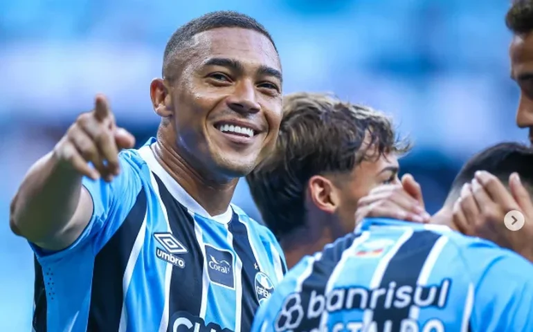 Grêmio e Cruzeiro buscam vaga nas semifinais e mantêm favoritismo na Copinha