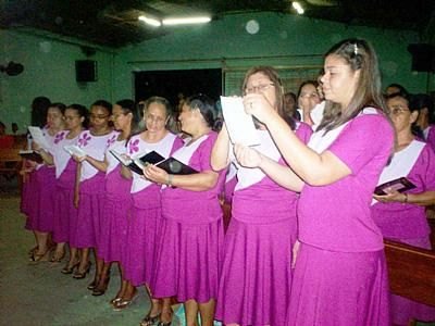 Festa das Senhoras da igreja no Reginaldo
