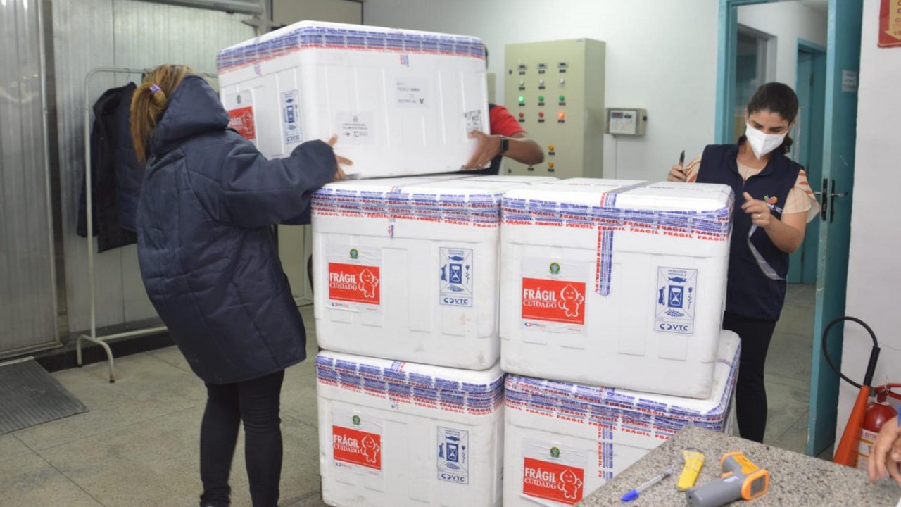 Covid-19: Alagoas recebe mais 59.500 doses da vacina AstraZeneca