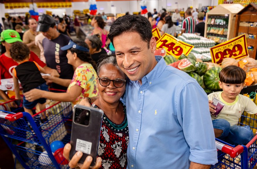 Vice-prefeito destaca geração de emprego durante inauguração de 4ª loja de rede de supermercado
