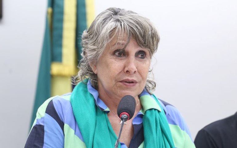 Projeto suspende porte de arma para profissional de segurança afastado por saúde mental