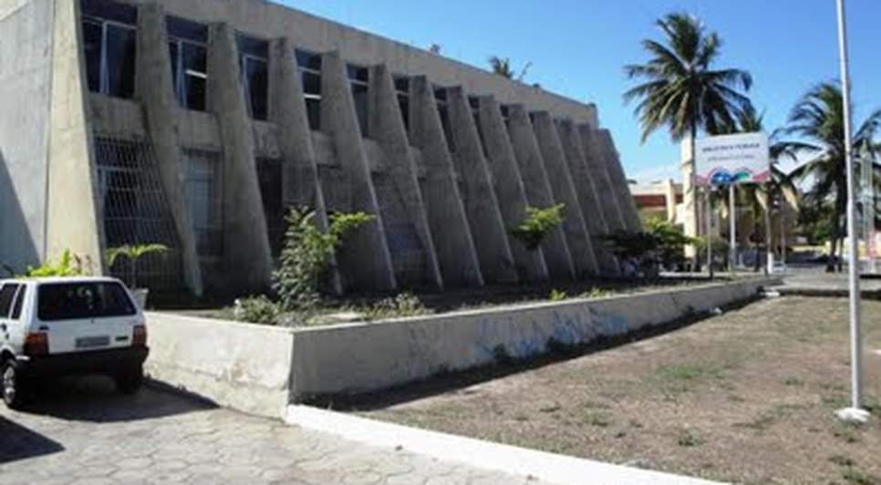 biblioteca Epifânio Dória