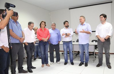 Produtores de leite levam a Renan pedido de apoio para unidade em Batalha