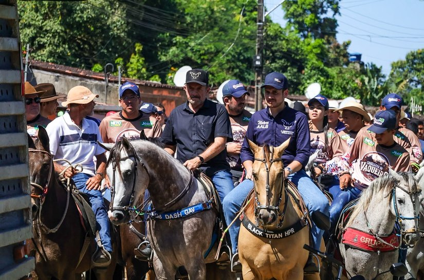 Antonio e Nivaldo Albuquerque se reúnem com milhares de pessoas em eventos em Viçosa e outros municípios
