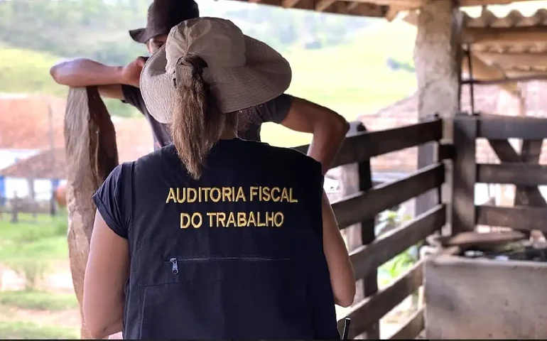 Operação federal resgata 593 pessoas submetidas a trabalho escravo