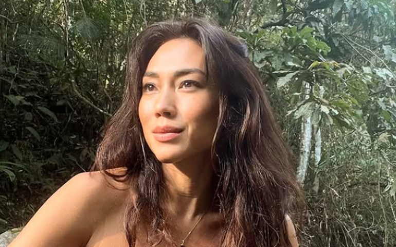 Danni Suzuki diz que levou tapa na cara de diretor da Globo e que isso a fortaleceu